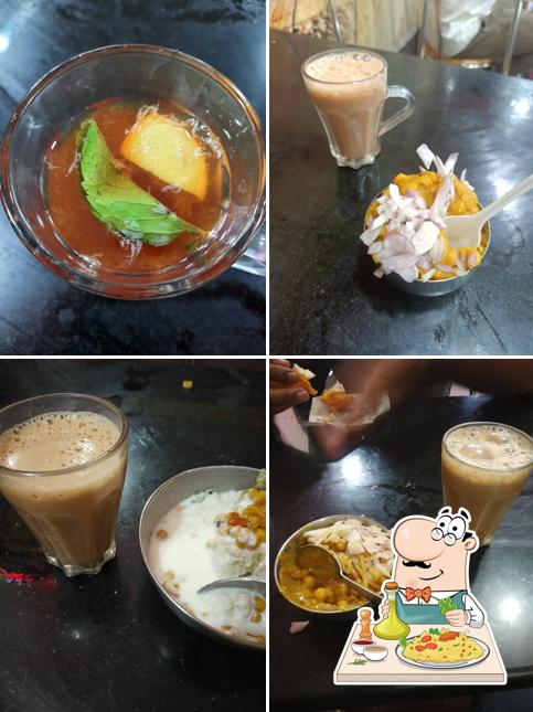 The photo of food and drink at Mathi Tea Stall&hotel