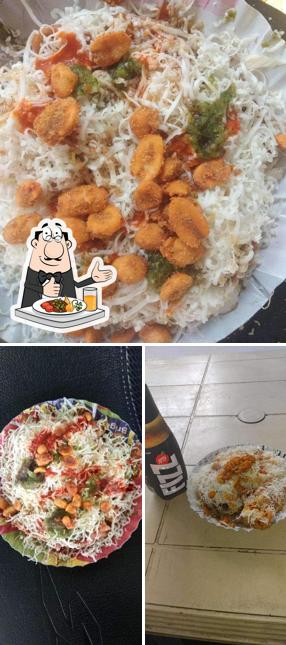 Food at Jamnagari Ghugra