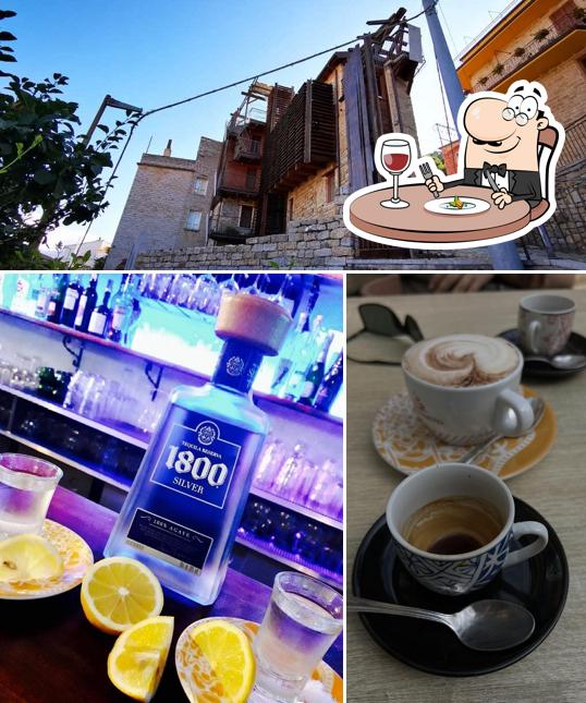 La immagine di cibo e esterno da BAR S'ISTENTU