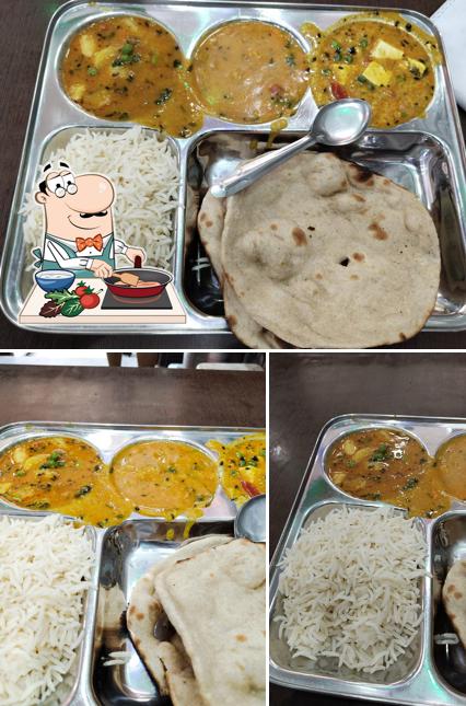 Chicken curry at Laxmi hotal Goverdhan Rd