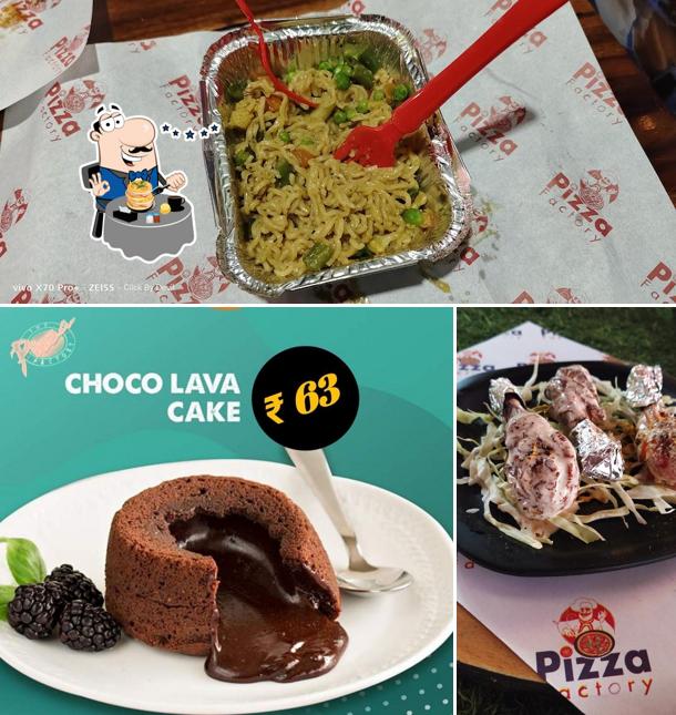 Food at Pizza Factory World