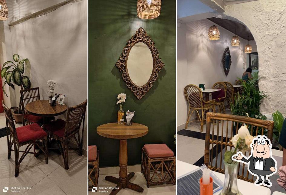 Check out how Café Miranda looks inside