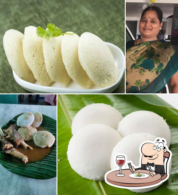 Idli at Sri Renuka Parameswari Tiffin Center