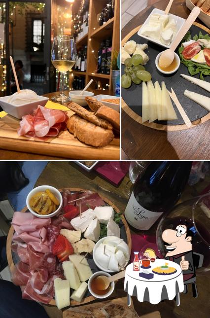 Piatto di formaggi al Enoteca Bortone