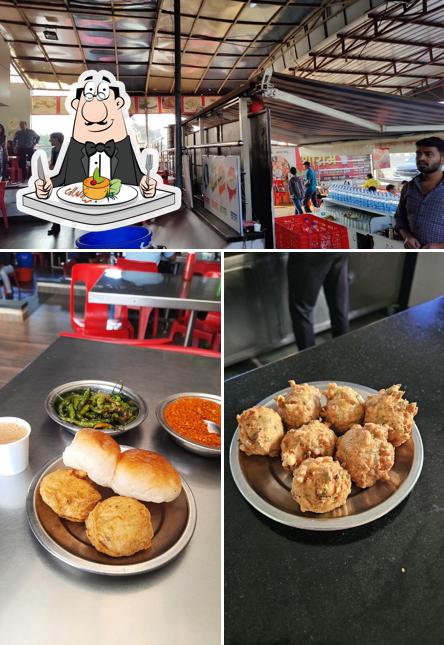 This is the picture depicting food and interior at Shriram Vadapav 2