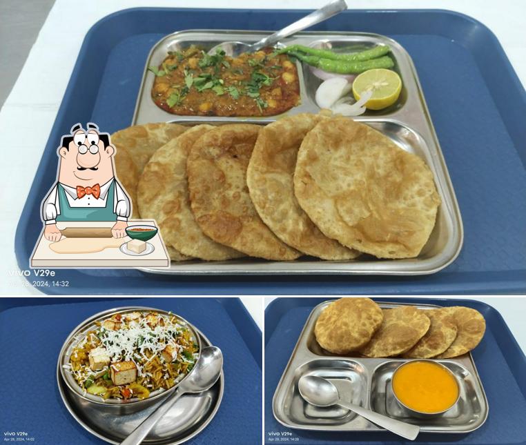 Samosa at Shree Hari kathiyawadi