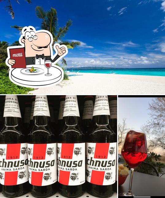 La cibo e esterno del ristorante