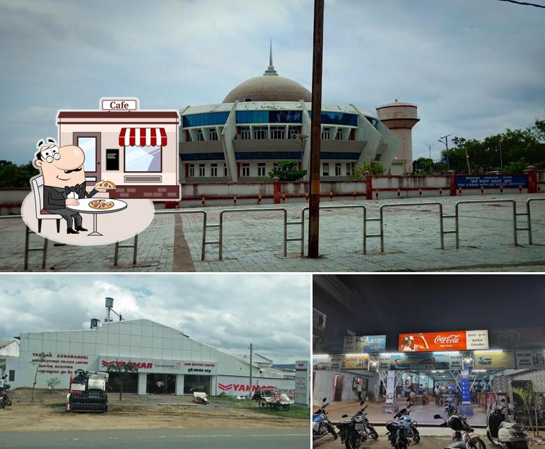 Check out how Baba Dhaba, Ladukhai, Sambalpur looks outside