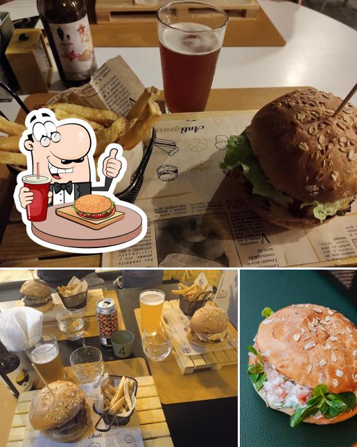 Concediti un bell'hamburger a Beef - Food & Beer Simeri Mare