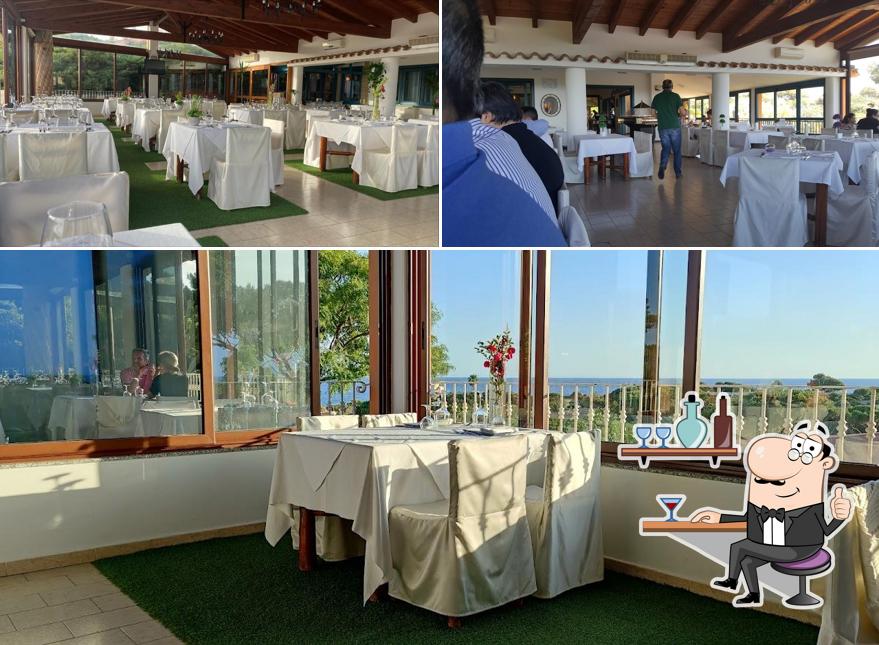 Siediti a un tavolo di Ristorante Ragno Blu