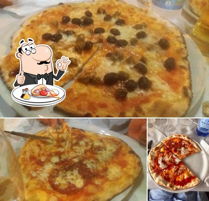 A Pizzeria Ermes, puoi prenderti una bella pizza