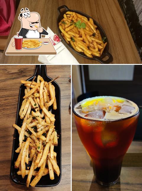 French fries at CAFE BOWBAZAR