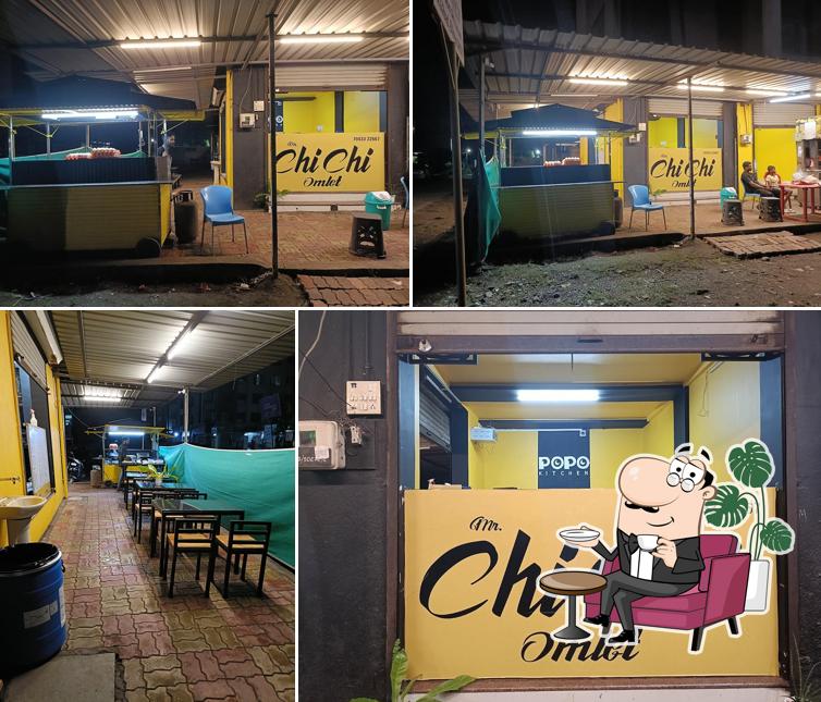 The interior of ChiChi Omlet