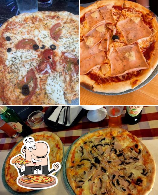 Prenditi una pizza a Panorama restaurant & lounge bar