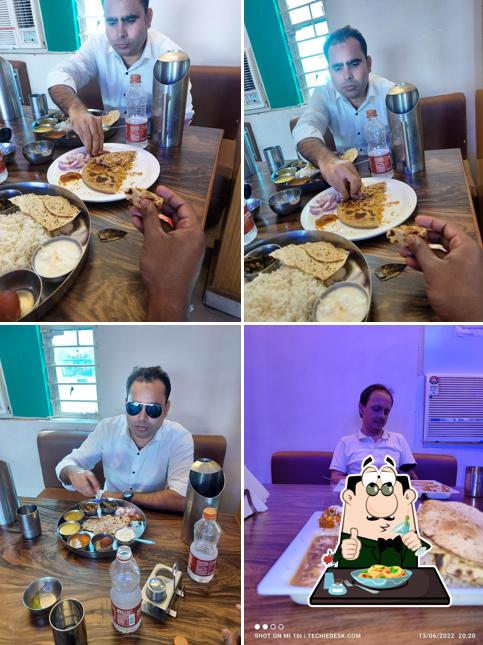 Food at SHRIKRISHNA MARWARI BHOJNALAYA and FAMILY RESTAURENT