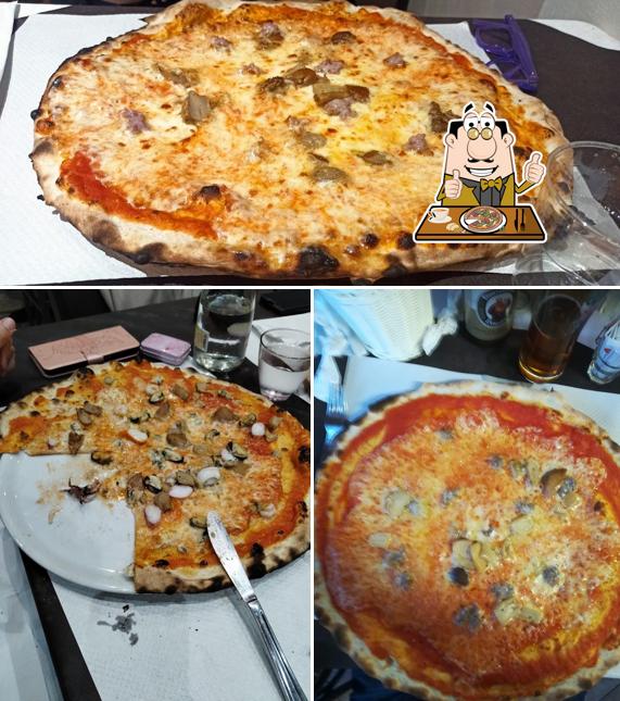 Prenditi una pizza a Pizzeria Trattoria Vecchia
