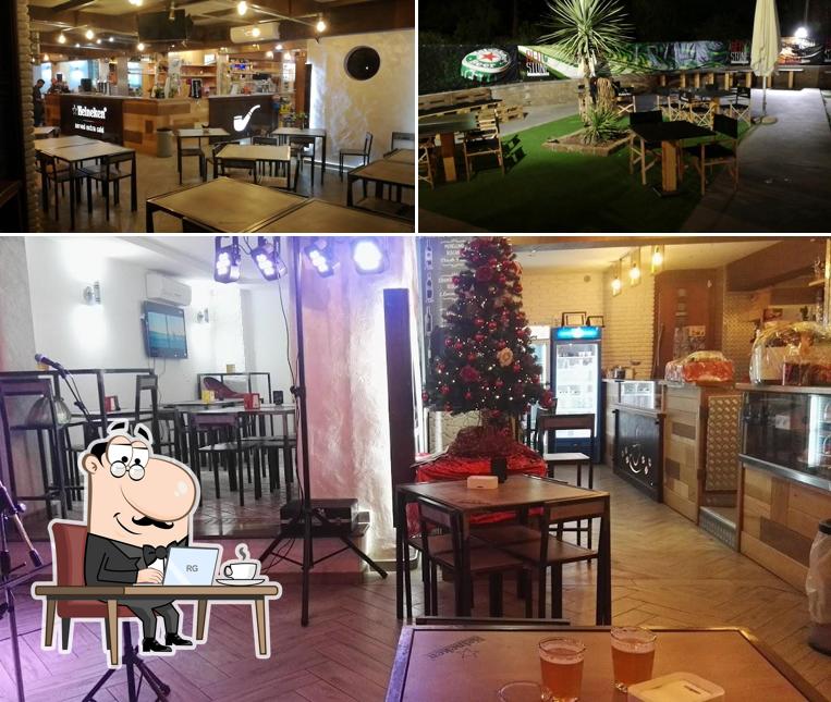 Siediti a un tavolo di Bar - Ristopub "Red Stone"