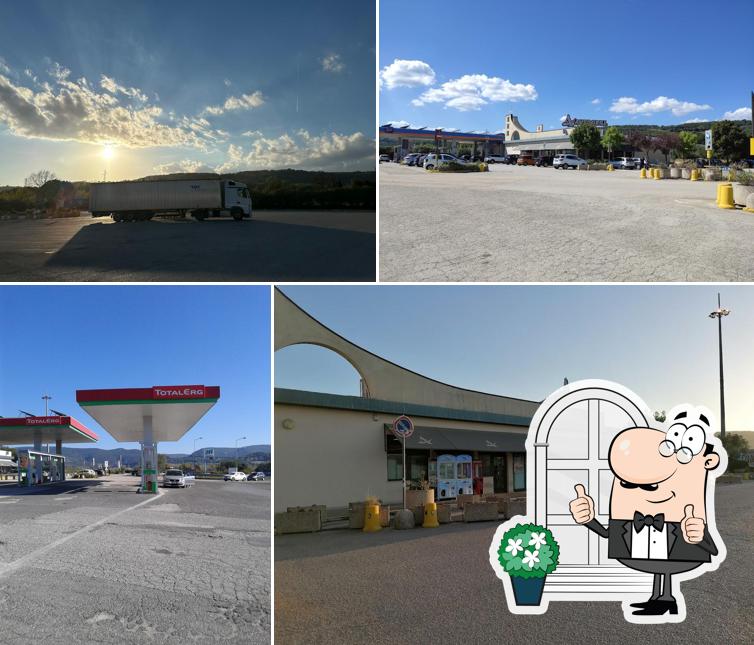 Goditi la vista dall'area esterna di Autogrill S. Liberato