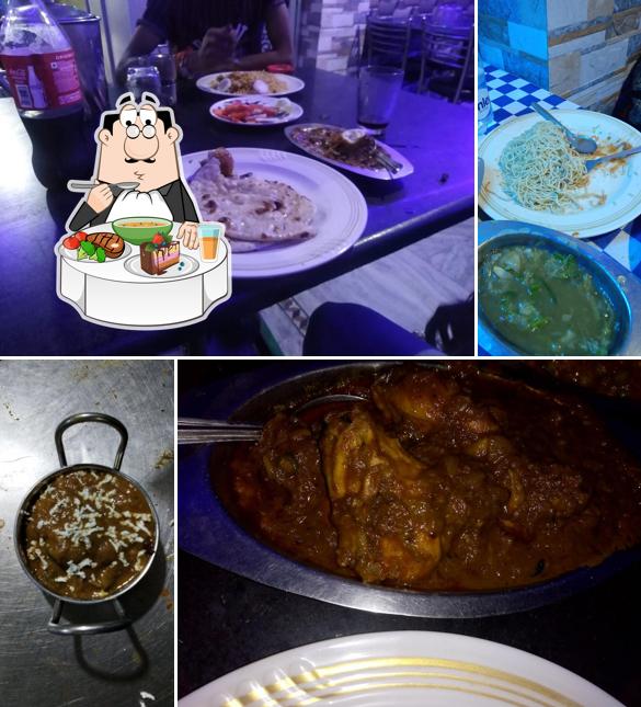 Hot and sour soup at HOTEL KHANA KHAJANA