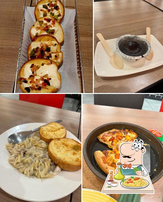Food at Pizza Hut Sector 26, Chandigarh