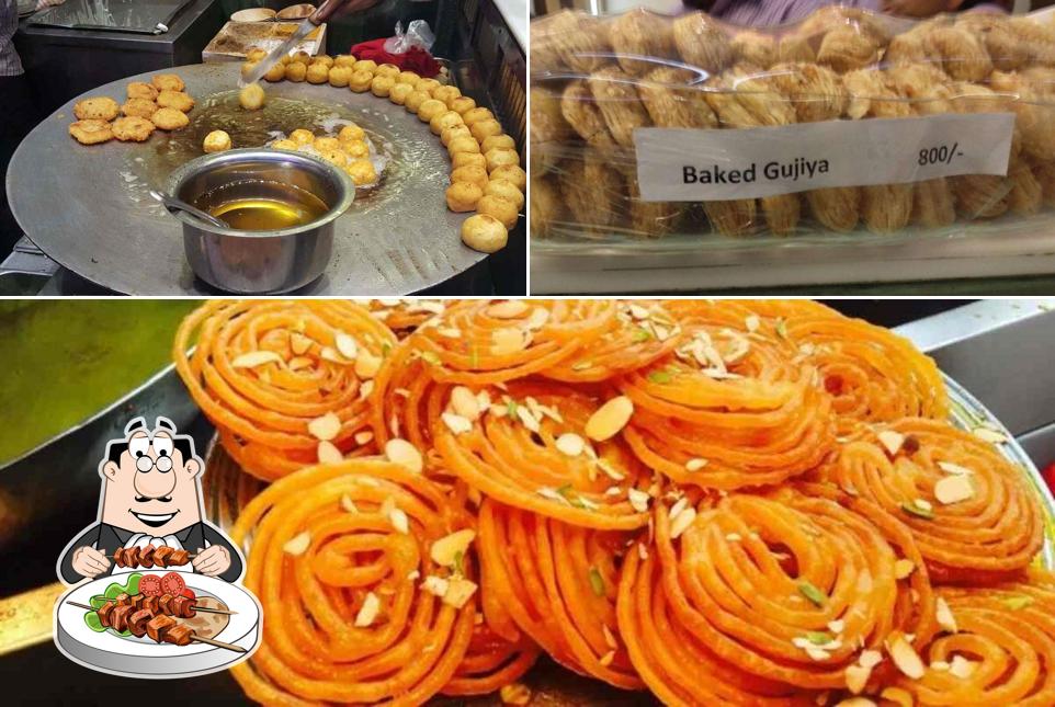 Food at Chhappan Bhog