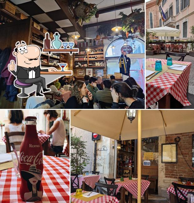 Gli interni di Osteria dal Cavaliere