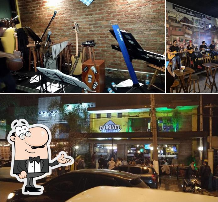 Veja imagens do interior do Coronel Boteco