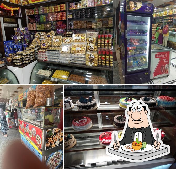 Food at Bikaner Sweets