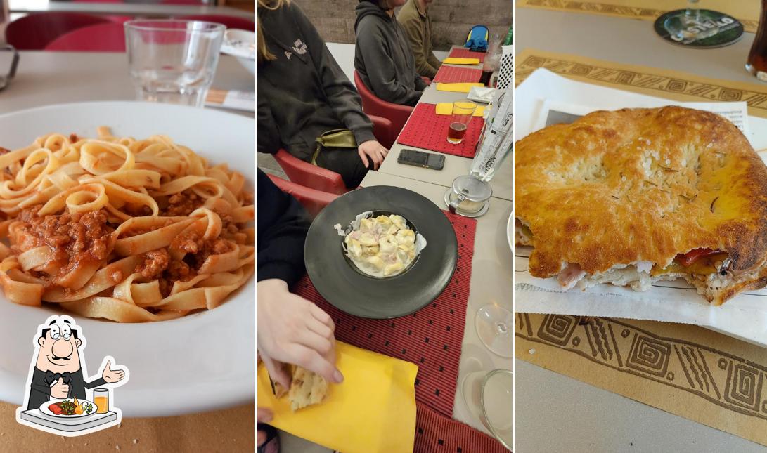 Platti al Pizzeria All' Angolo