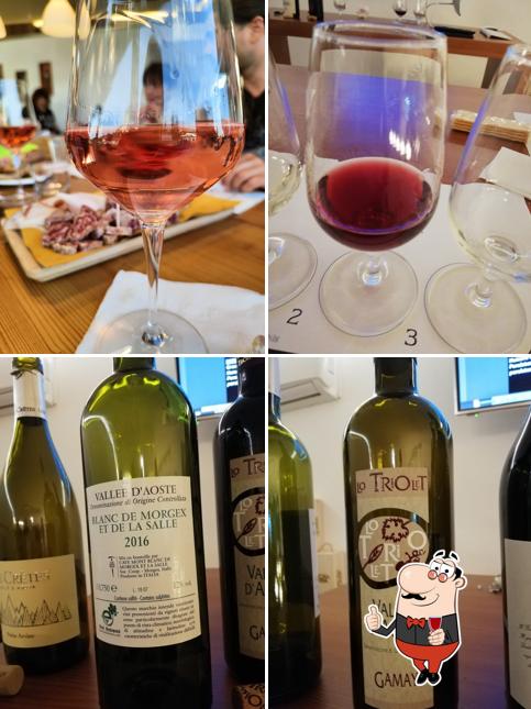 È gradevole bersi un bicchiere di vino a FATTORIA TEATINA - Vini Biologici - Punto Vendita Aziendale