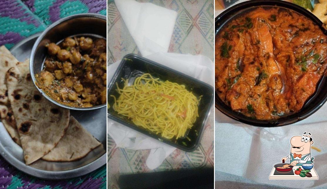 Chicken curry at Heer Ranjha Restaurant & Cafe