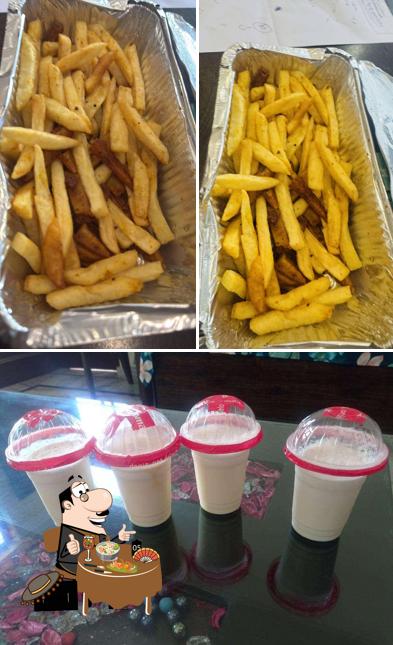 CHAI SUTTA BAR BATALA is distinguished by food and interior