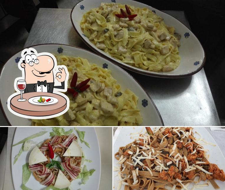 Platti al Trattoria Il Paesello