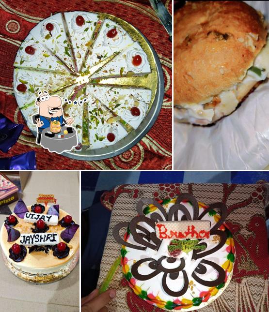 Meals at Cake Lake