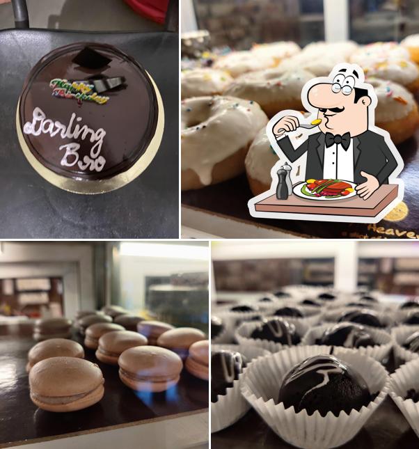 Food at 7th Heaven cake shop Deralakatte