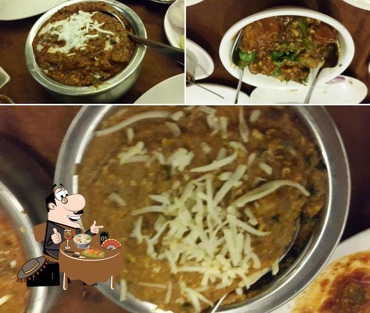 Food at Shree Mehfil