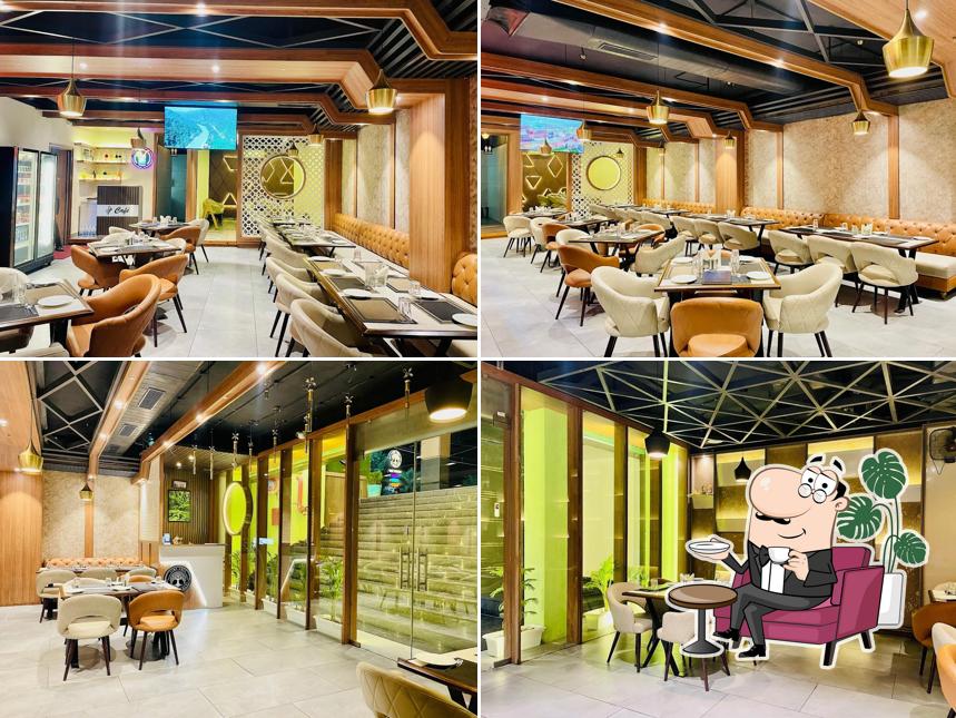 Check out how -Best food/Best kitty Party/Punjabi food/Cheap food/Best Restaurant in Ludhiana looks inside