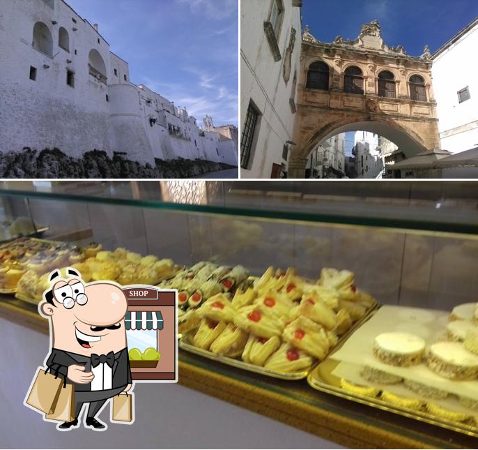 La esterno e cibo del ristorante