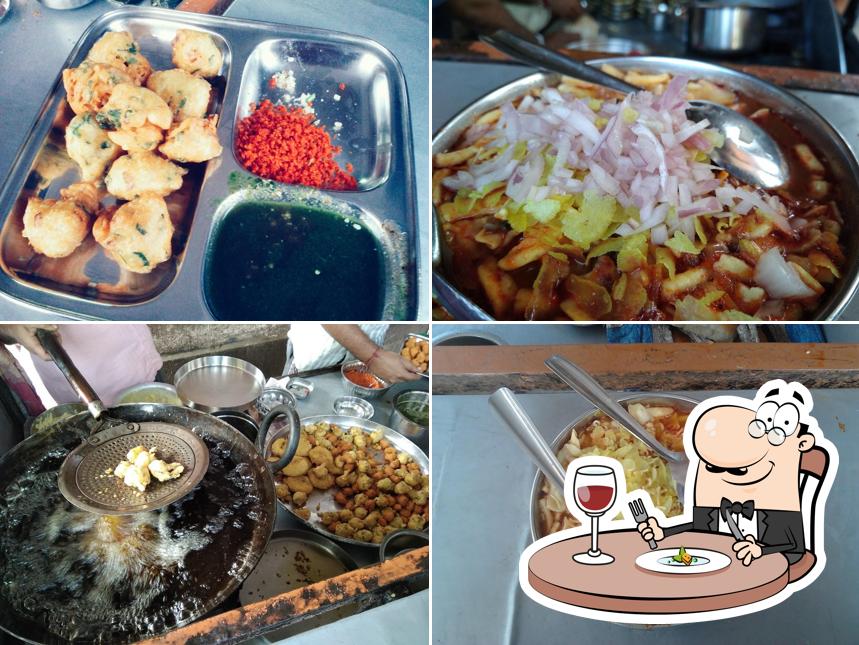Food at Hari Vithalla Panduranga Misal Pav