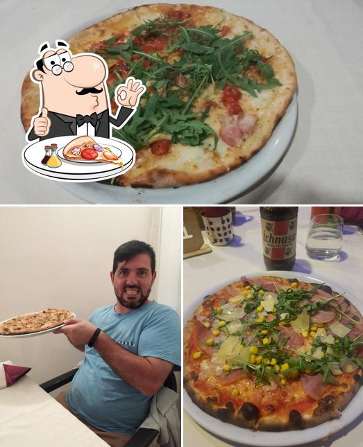 A Il Pasticcio Trattoria - Pizzeria forno a legna, puoi prenderti una bella pizza