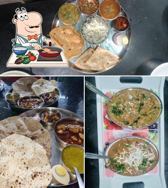 Chicken curry at Hotel Jatra (Family Restaurant)