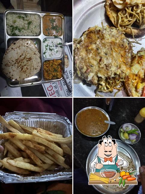 Spaghetti bolognese at Raju Dhaba