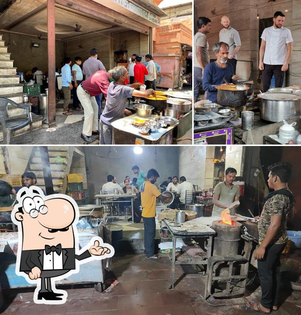 The interior of Shree Ram Pavitra Bhojanalay (Daal Fry Wale)