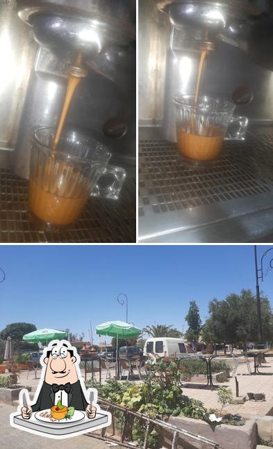 مقهى ومطعم باب الصحراء
