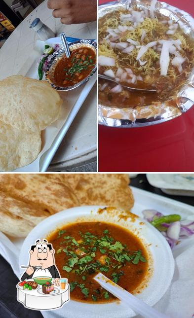 Hot and sour soup at Kanaiya Hotel