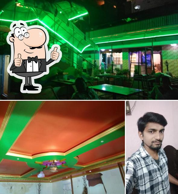 Dolphin Restaurant & Bar