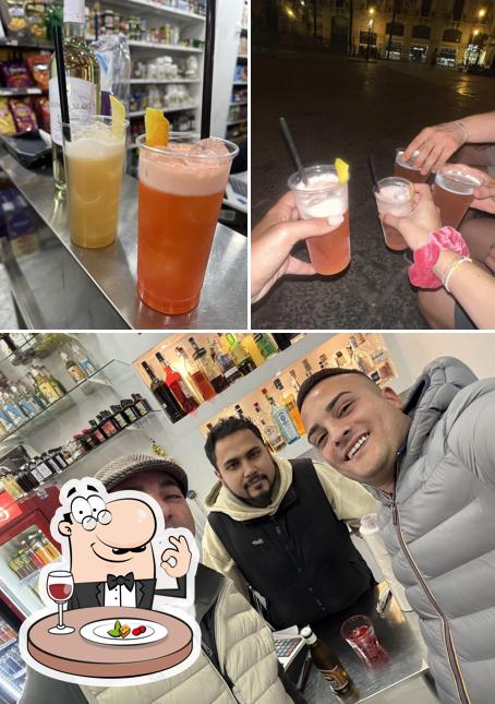 Questa è la foto che raffigura la cibo e interni di Palme minimarket