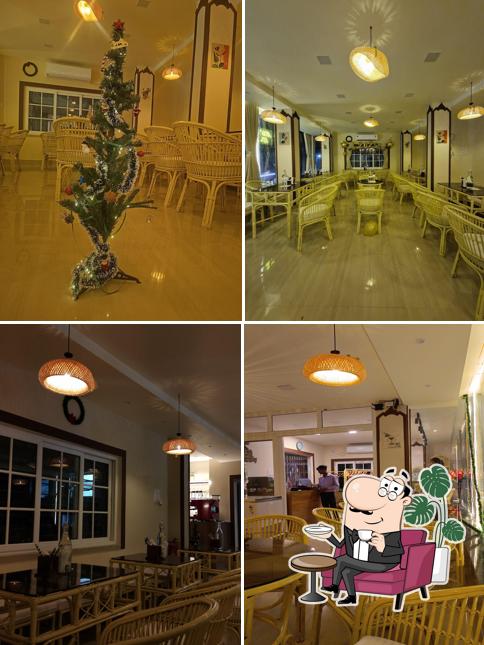 The interior of Cup & Co. Cafe The interior of Cup & Co. Cafe