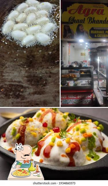 Food at Agra chat bhandar