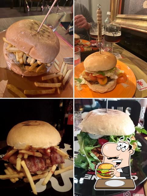 Ordina un hamburger a Il Grifone